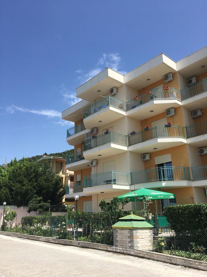 Rezidenca Martin Apartment Vlore Exterior photo